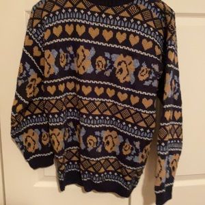 100% Acrylic warm sweater print with flowers and hearts ♥️